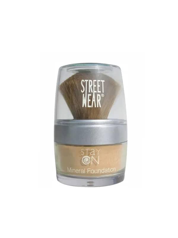Streetwear Stay On Mineral Natural Foundation