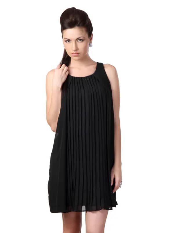 Elle Black Dress
