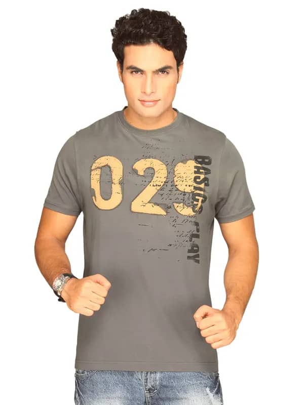 Basics Men Grey T-shirt