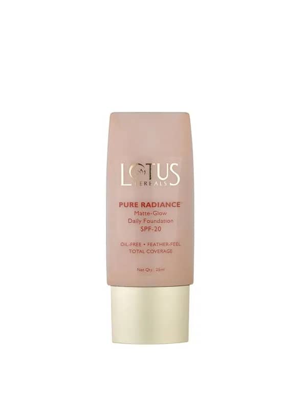 Lotus Herbals Pure Radiance Caramel Daily Foundation 370