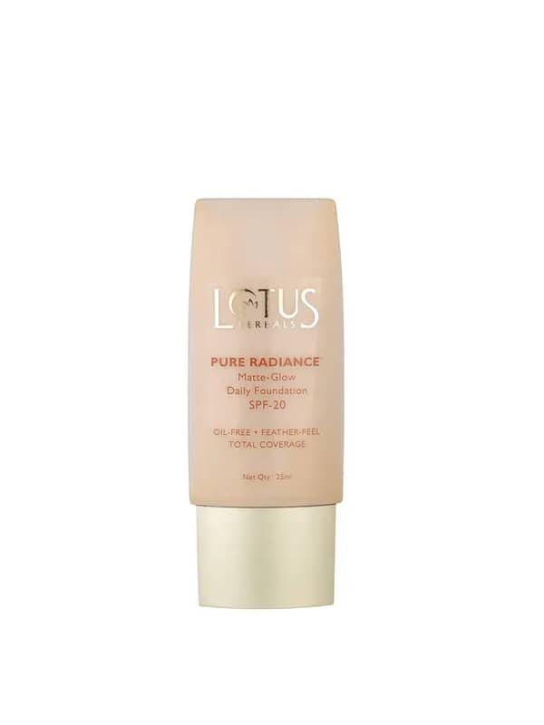 Lotus Herbals Pure Radiance Soft Beige Daily Foundation 360