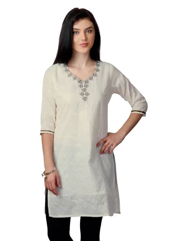 ALayna Women Off White Kurta