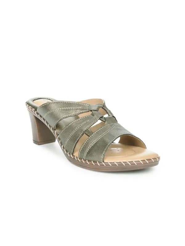 Senorita Women Metallic Grey Heels