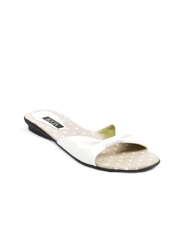 Rocia Women White Flats