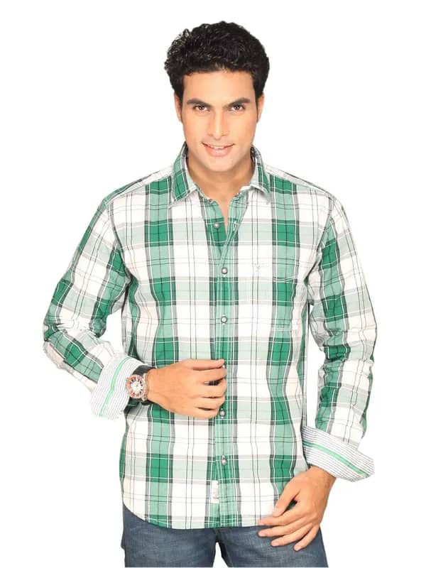 Highlander Men Green Checked Slim Fit Shirt