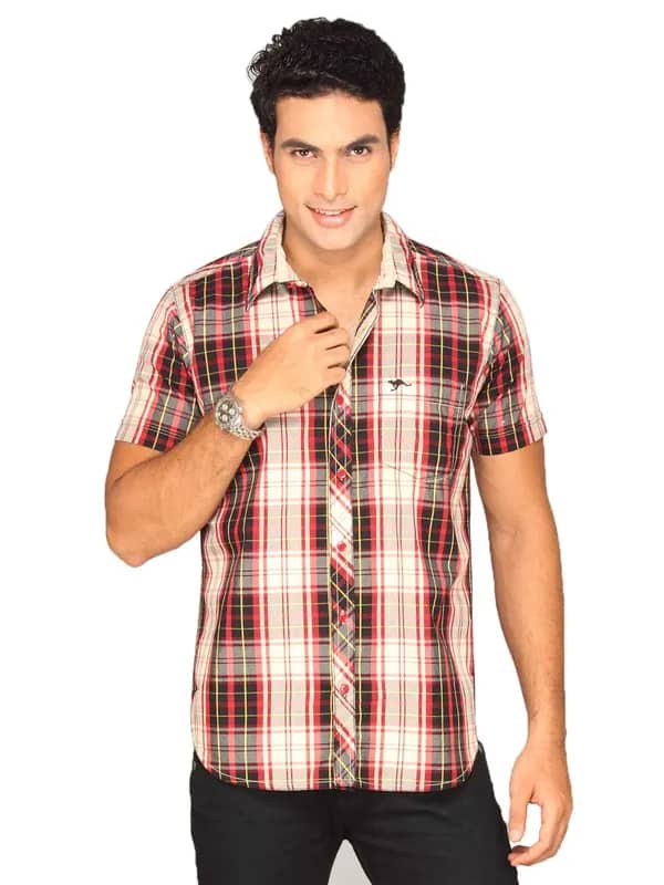 Highlander Men White Red Checked Slim Fit Shirt
