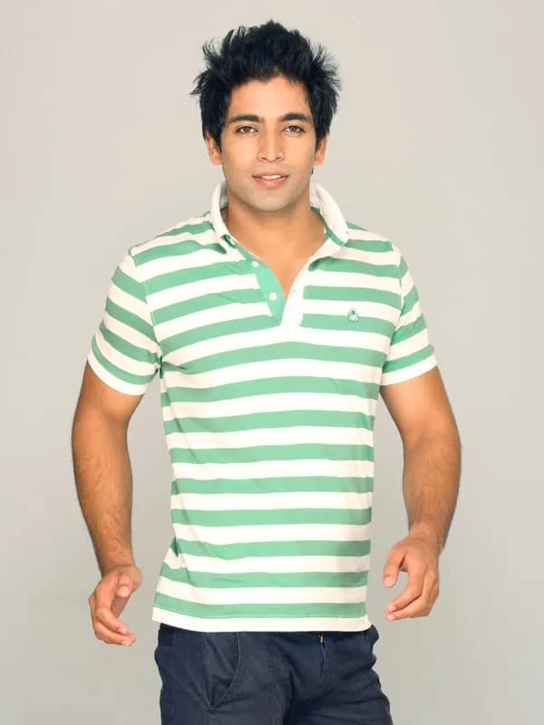 UCB Men's Striper Basic Brown T-shirt