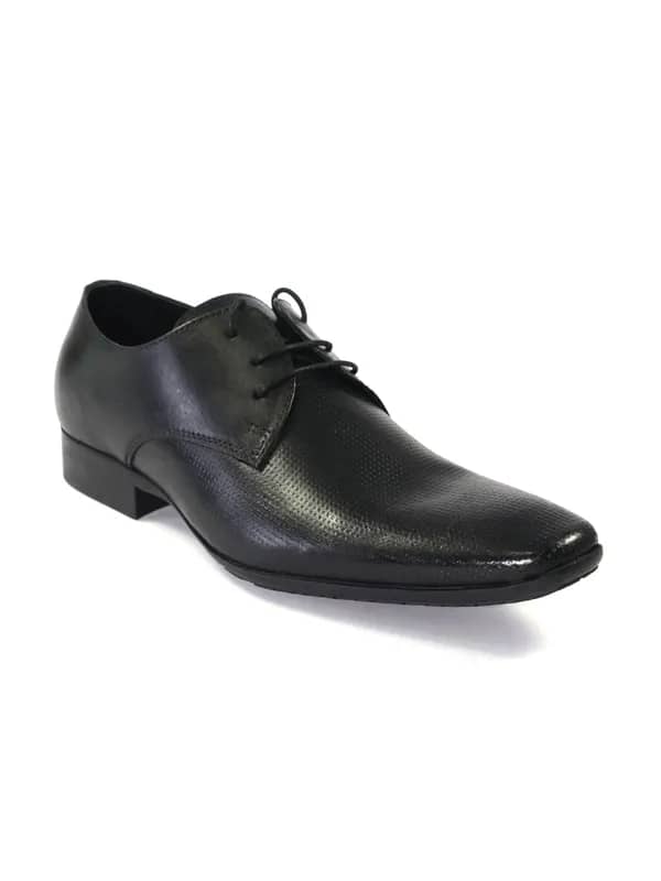 Red Tape Men's Black Formal Shoe