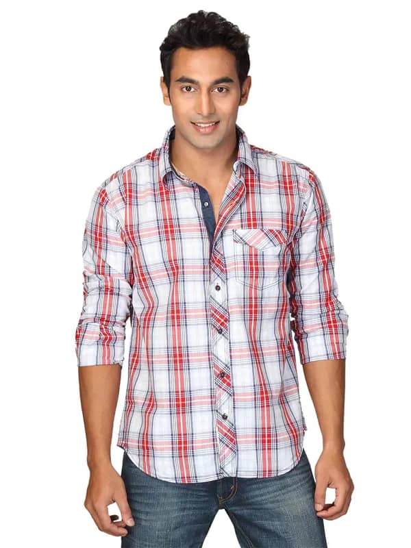 Highlander Men Red Checked Hagley Slim Fit Shirt
