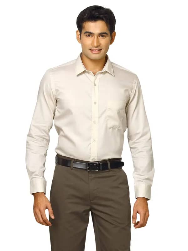 Mark Taylor Men Solid Cream Shirts