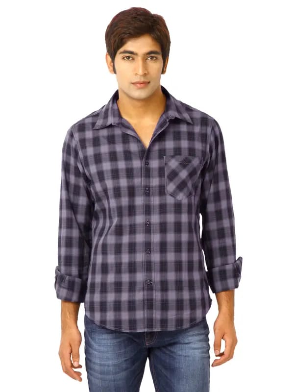 United Colors of Benetton Men Checks Purple Shirts