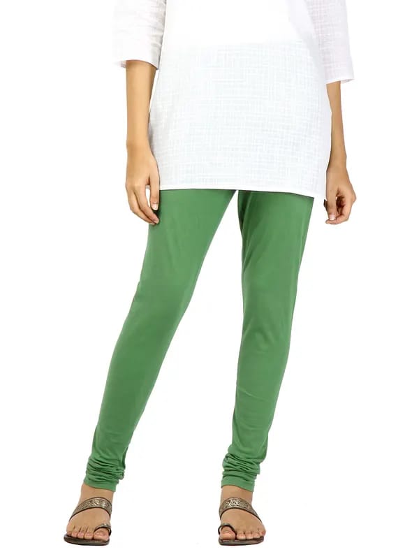 Aurelia Women Solid Green Leggings