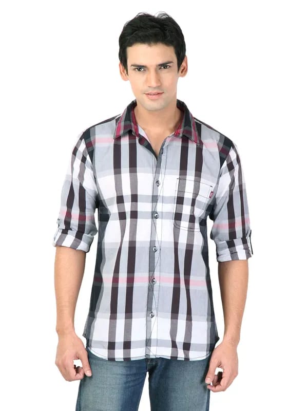 Basics Men White Slim Fit Checked Shirt