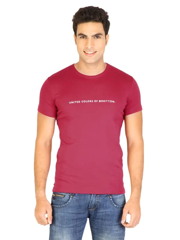 United Colors of Benetton Men Short Red Tshirts