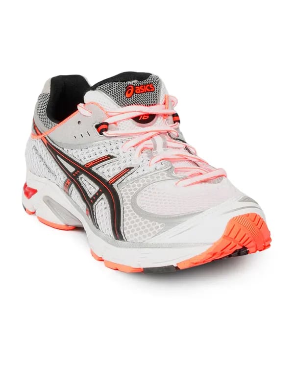 ASICS Men Gel DS 16 Running White Sports Shoes