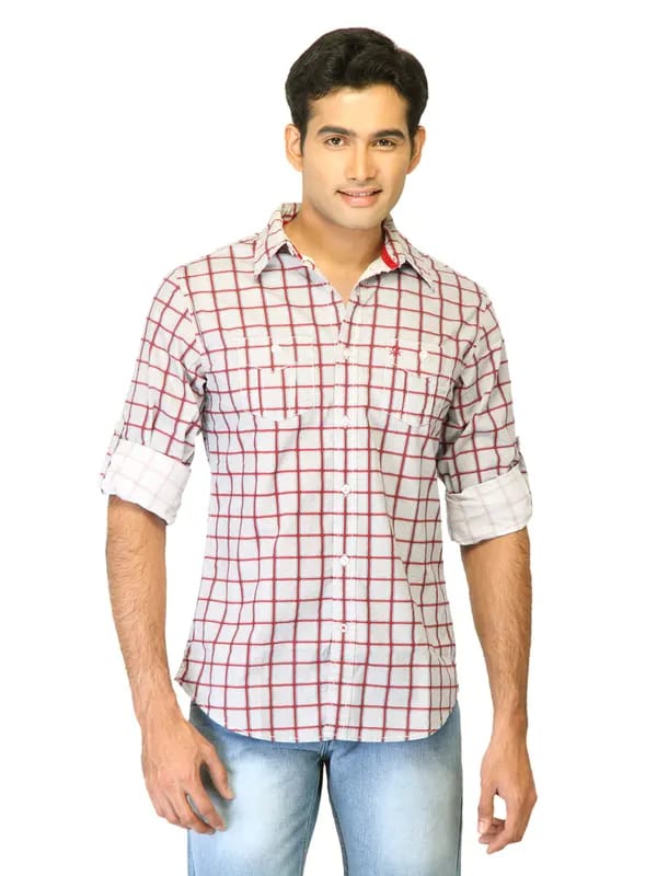 United Colors of Benetton Men Check Red Shirts