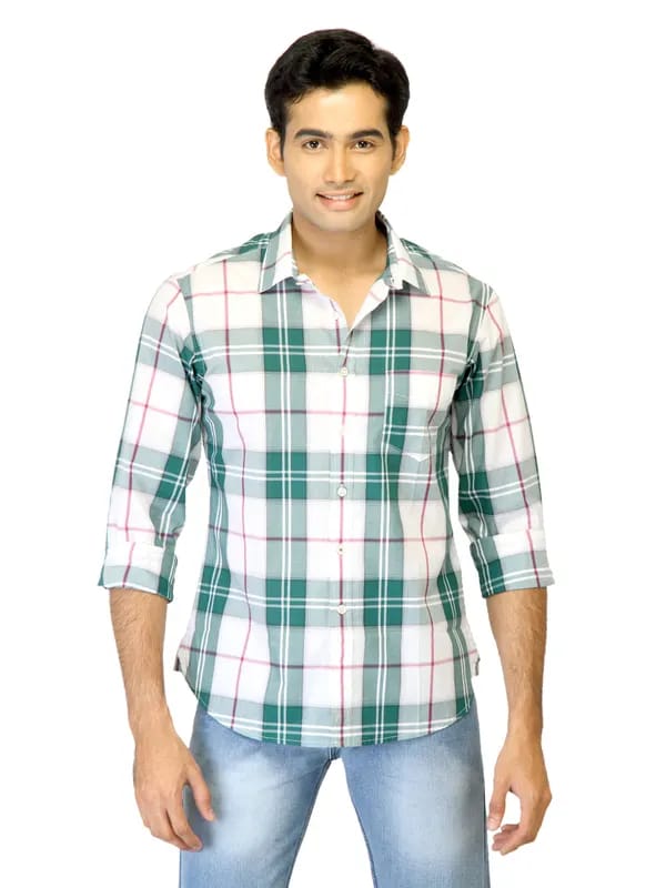 United Colors of Benetton Men Check Green Shirts