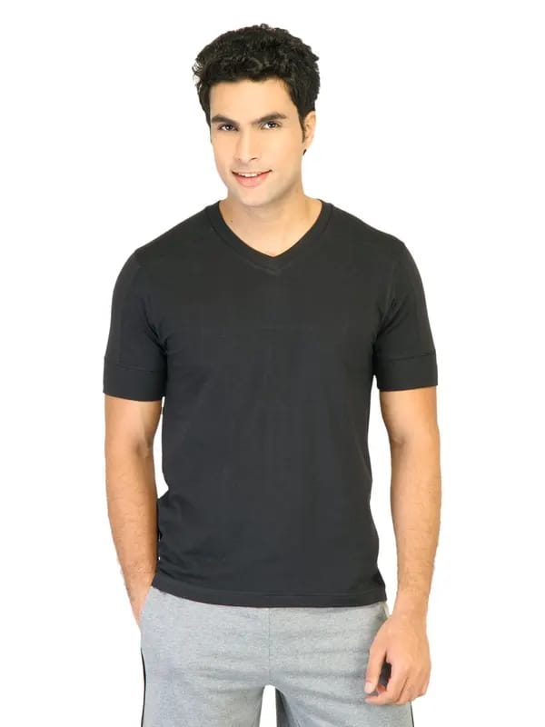 Hanes Men Black V DuoDry Body Fit V-Neck T-shirt