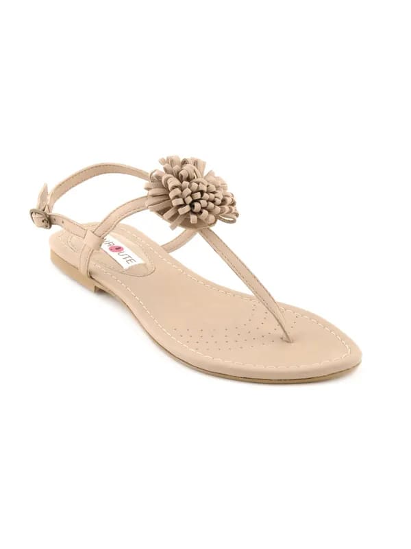 Enroute Women Casual Beige Flats