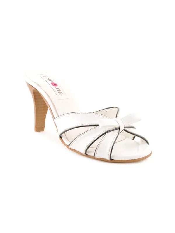 Enroute Women Casual White Heels