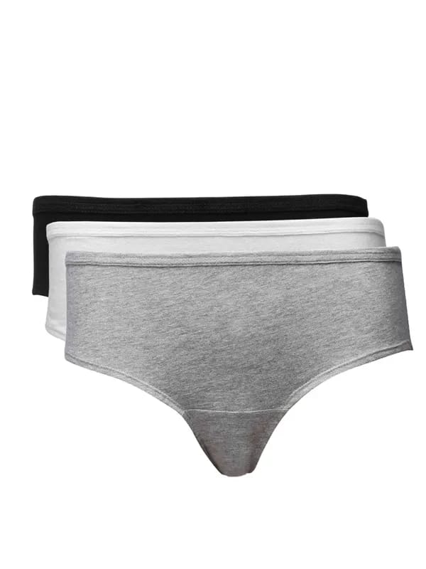 Hanes Women Pack of Three 100% Cotton Plain Hipsters