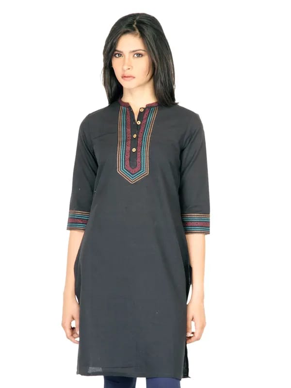 Aurelia Women Solid Black Kurta