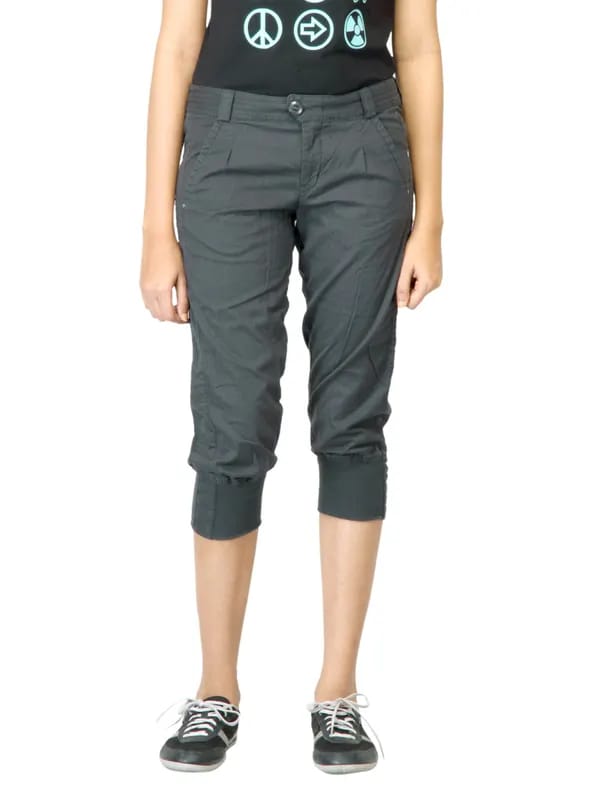 Puma Women Grey Capri Pants