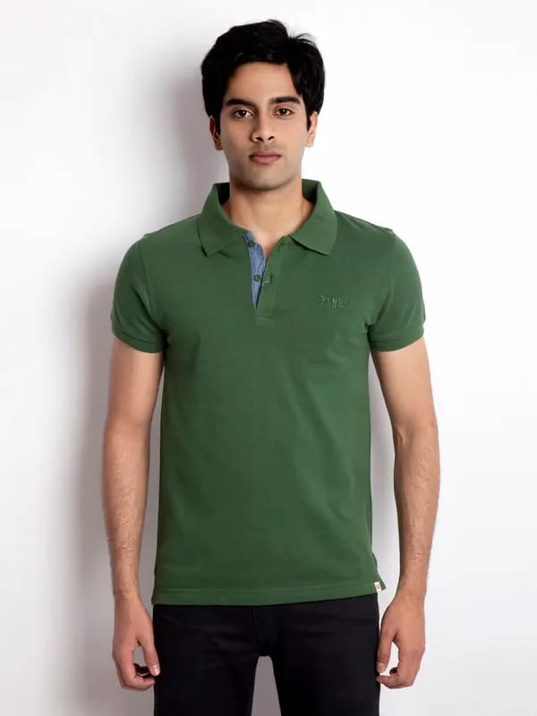 Levi's Men Solid Green Tshirt