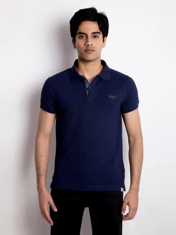 Levis Men Solid Navy Blue Tshirt
