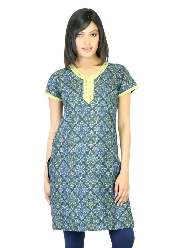 Vishudh Women Black Printed Kurta