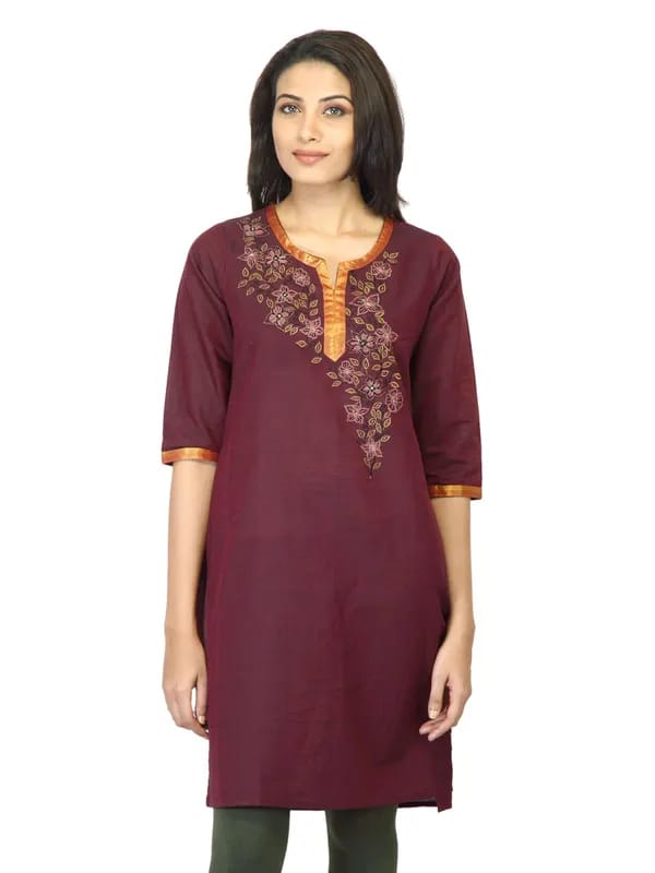 Mother Earth Women Maroon Kurta