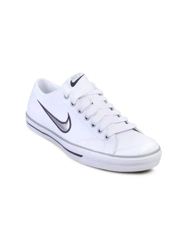 Nike Women White Vulcanized Shoe