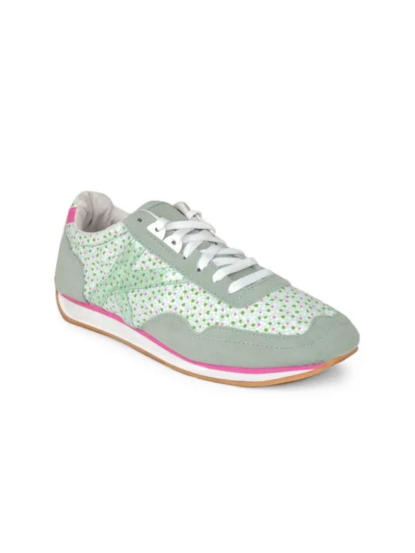 Kelme Women Passion Green Printed Shoes