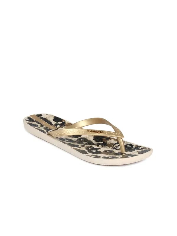 iPanema Women Beige Flip Flops