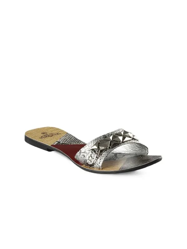 Senorita Women Silver Flats