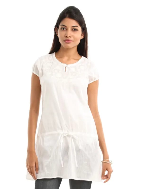 109F Women White Tunic