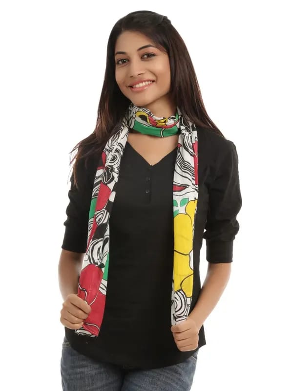 Femella Women Green & Red Printed Scarf