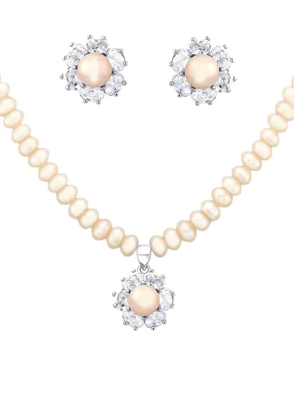 Miki Pearl Women Ivory Jewellery Set