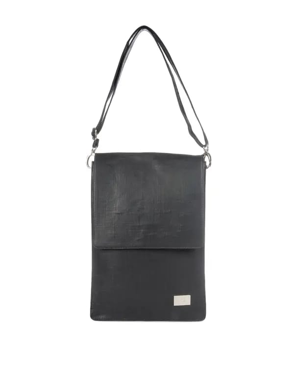 Yelloe Unisex Black Sling Bag