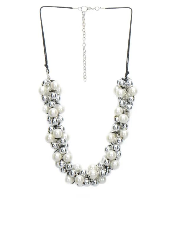 Femella White Necklace