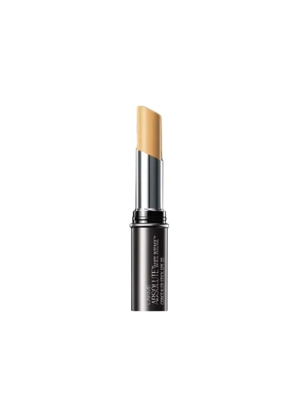 Lakme Absolute White Intense Medium to Dark Concealer