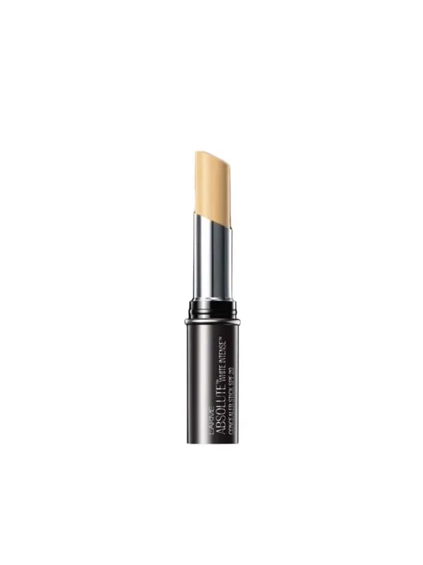 Lakme Absolute White Intense Light to Medium Concealer