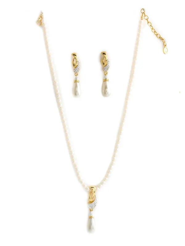 Estelle Women Gold Jewellery Set