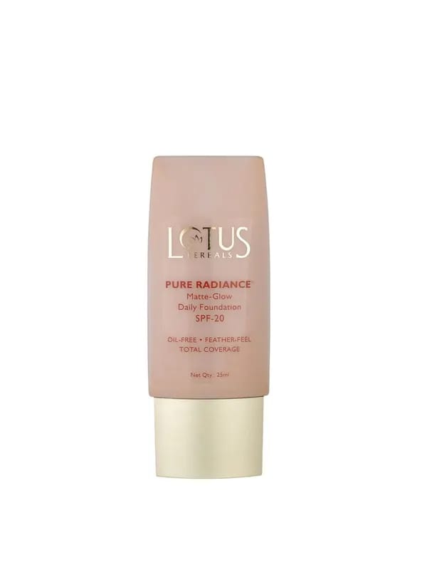 Lotus Herbals Pure Radiance Caramel Daily Foundation 370