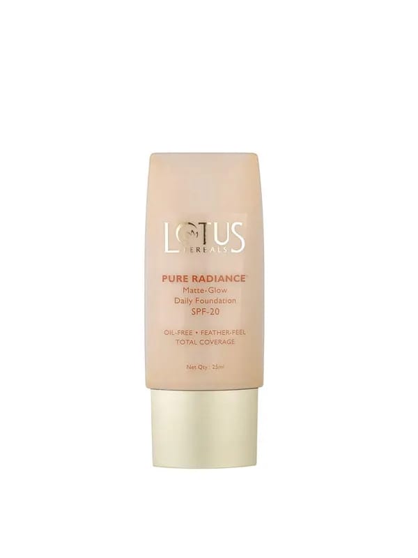 Lotus Herbals Pure Radiance Soft Beige Daily Foundation 360