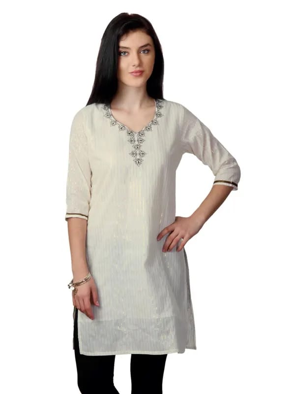 ALayna Women Off White Kurta