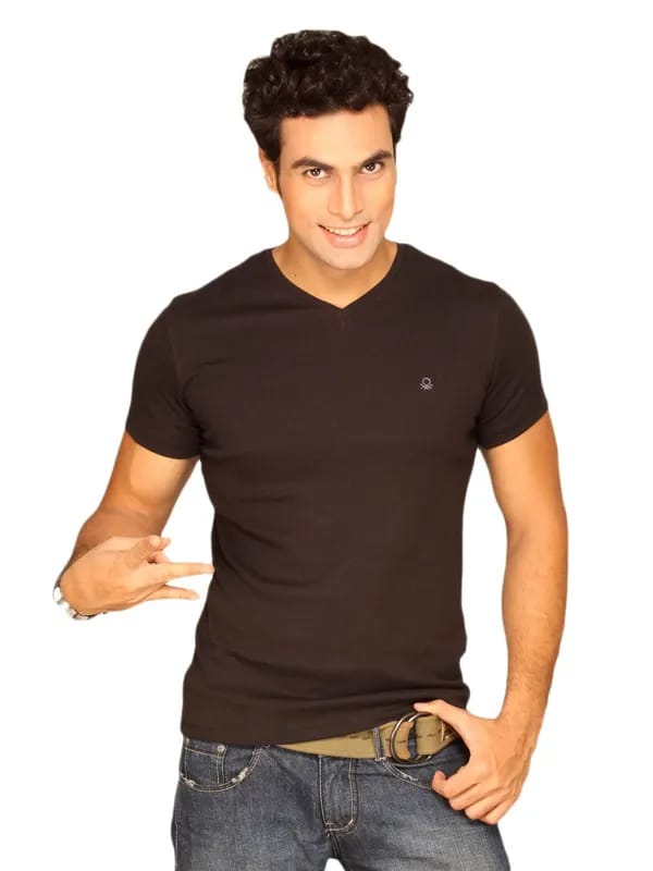 UCB Men's VNeck With Contrast Logo Black T-shirt
