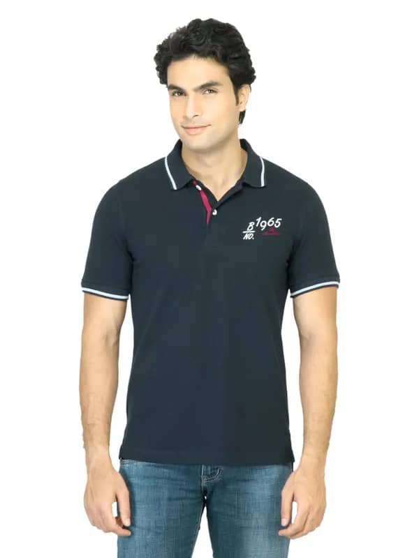 United Colors of Benetton Men Solid Navy Blue TShirt