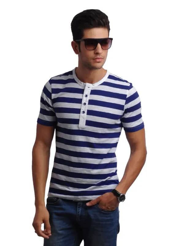 United Colors of Benetton Men Blue & White T-shirt