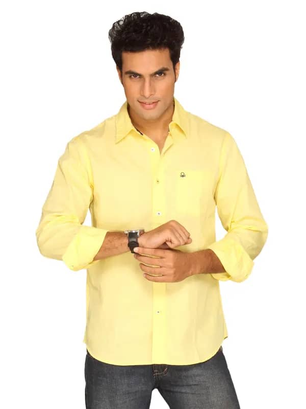 UCB Men Ben Logo At Chest Yellow Shirt